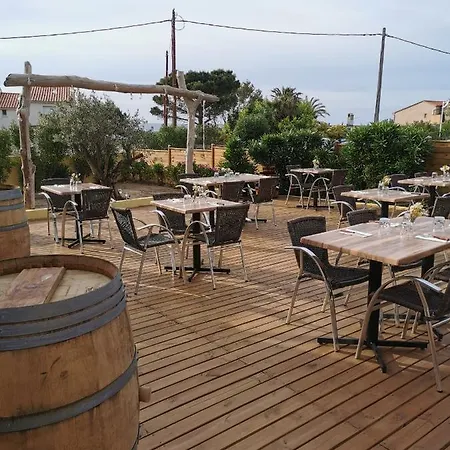 U Liamone ホテル *